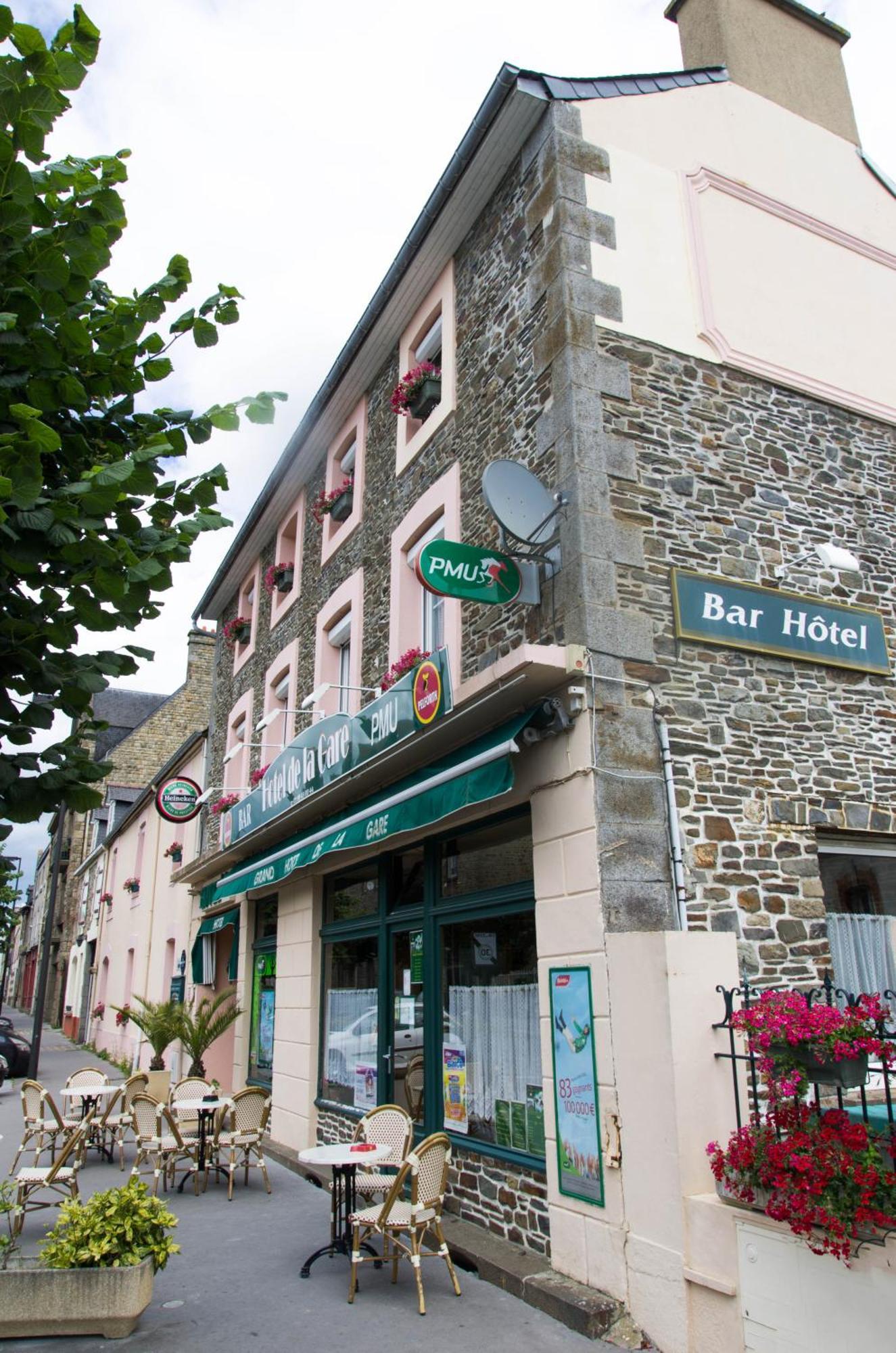 Hotel De La Gare Dol-de-Bretagne Dış mekan fotoğraf