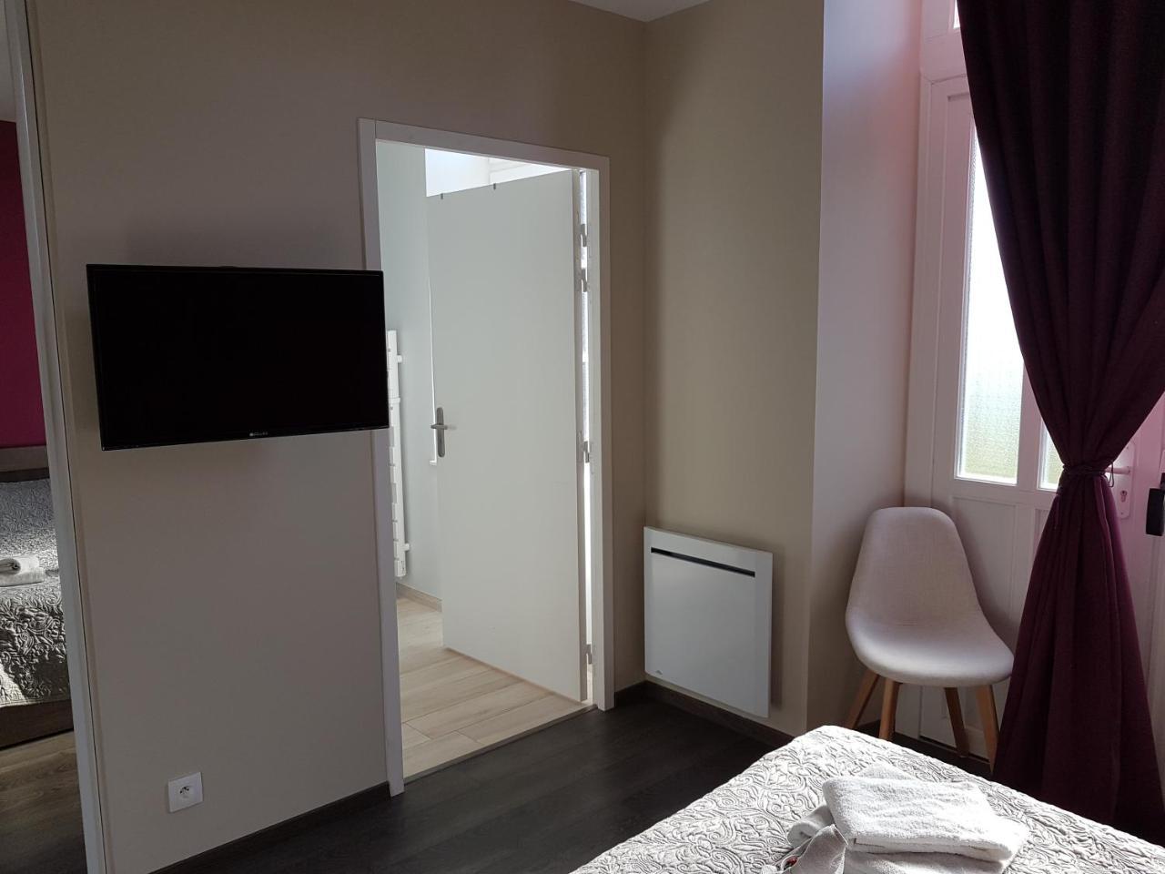 Hotel De La Gare Dol-de-Bretagne Dış mekan fotoğraf