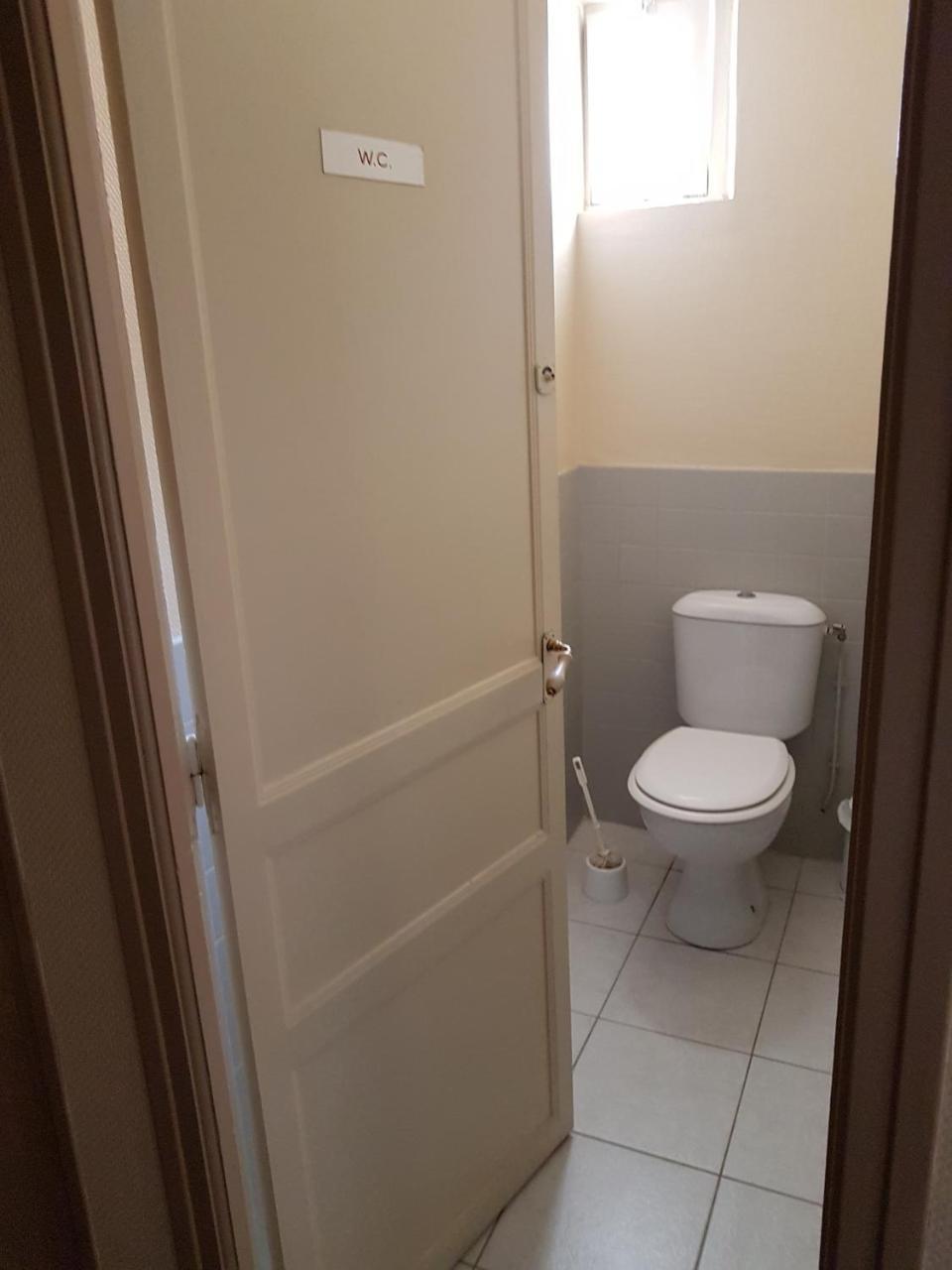 Hotel De La Gare Dol-de-Bretagne Dış mekan fotoğraf